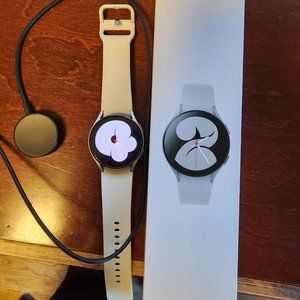 SAMSUNG Galaxy Watch 4 40mm Smartwatch SM-R860NZSAXAA, Silver